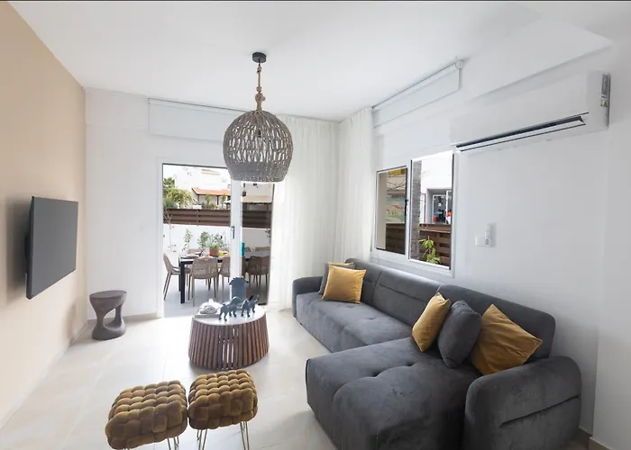 Evelmar Villa Protaras