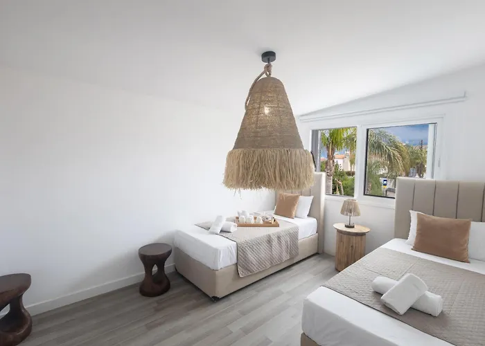 Evelmar Villa Protaras