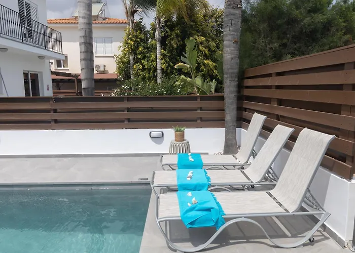 Evelmar Villa Protaras