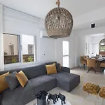Evelmar Villa