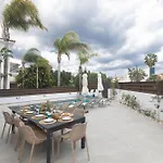 Evelmar Villa *